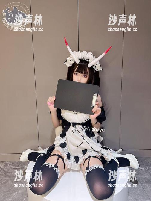 AT鲨出击！吉他妹妹COS，配合全套背景音乐，感觉如同开演唱会！