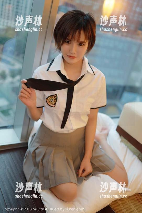 MFStar模范学院-栗子Riz MFStar模范学院 - 高清夏天,栗子Riz给你来了一波清凉,下载完毕直接开启度假模式?