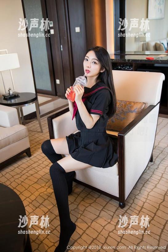 Xiuren秀人网 - 看就是阿朱啊瞪大眼睛在奶牛旁边……这种写真太有趣了吧！