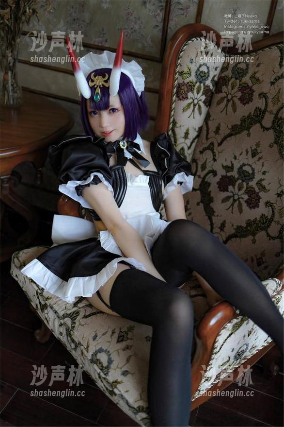 nyako喵子大魔王 精选!自撮-情人节:nyako喵子大魔王原图里竟藏着求爱的“隐形豆豆”!