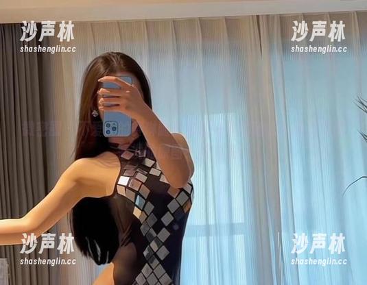 不爱笑的赛琳 微密圈 - 不爱笑的赛琳随便穿双好看的睡衣?咱这厚积薄发的原图一探究竟!
