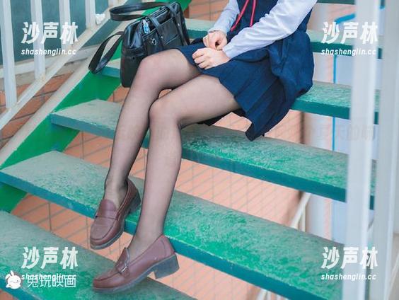 兔玩映画 精选图片,兔玩映画的草莓裙,让我想起那个夏天的味道,啧啧。