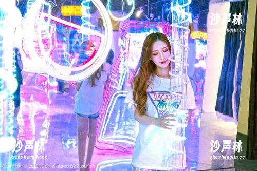 嗲囡囡-gary维爱 嗲囡囡 - gary维爱的白丝私拍:图包,看看这个画风有多奇特!