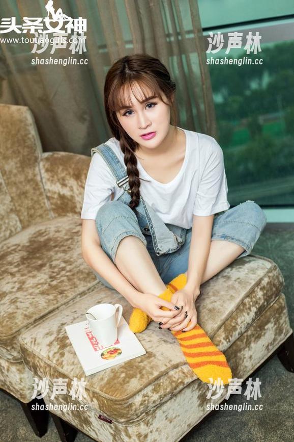 头条女神-信悦儿 头条女神 - 这高清图包的镂空效果,信悦儿真想减肥?!