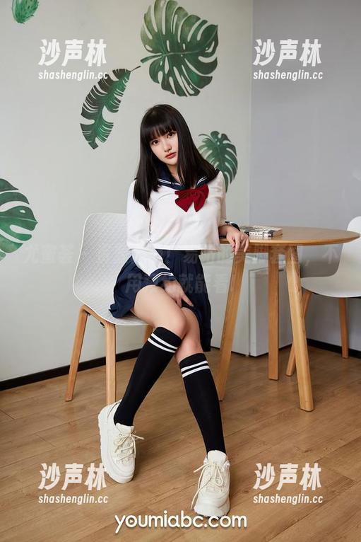 尤蜜荟 - 资源再现！易阳的美脚套图，不用预约就能看!