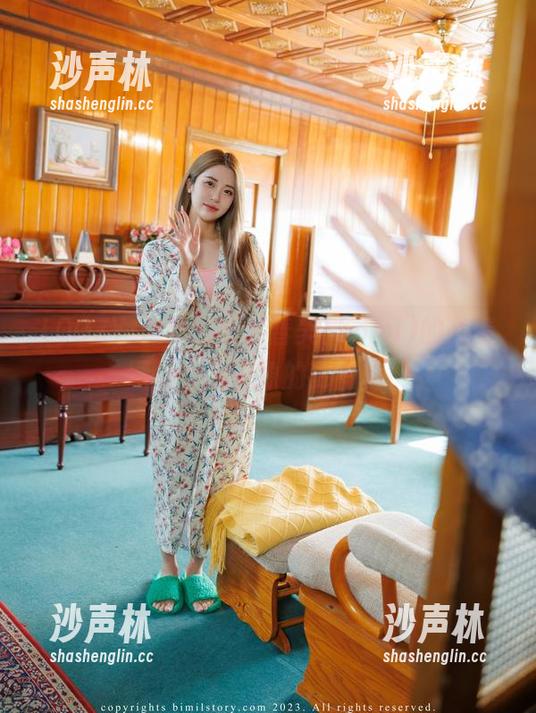 LOOZY-隐秘舞台，普美(bomi)的高清图包比我想象的更有戏！