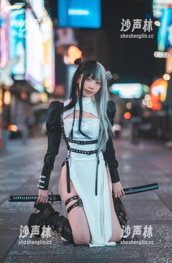 果咩酱w 看果咩酱w女仆全套图集,我已经在脑海中策划了十个角色剧本…