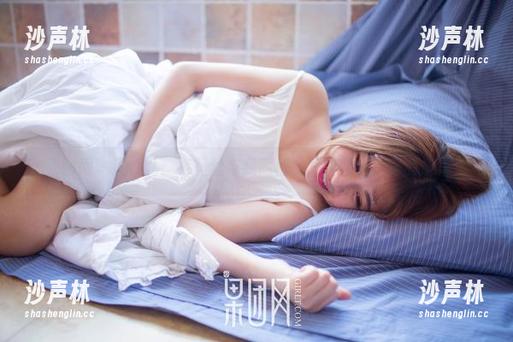 果团网-通灵儿 果团网 - 通灵儿:裤里丝与我同框的写真图集,真有意思!