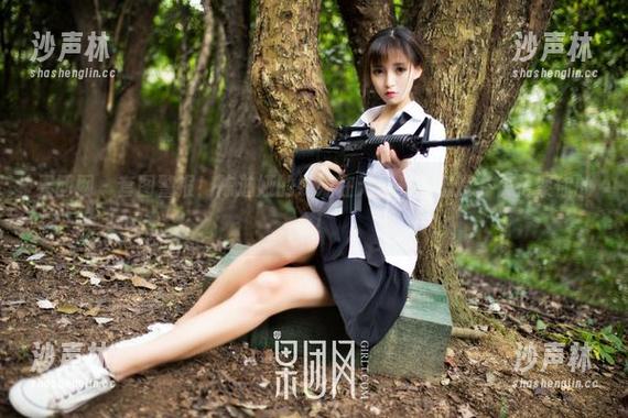 果团网-陈迪娅 果团网 - 套图警报!陈迪娅的妹妹在无圣光中出没,快捂紧你的心!