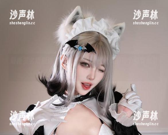 最新签名版狐洛洛子自拍，呃，照片里的每个细节似乎都在说些啥…
