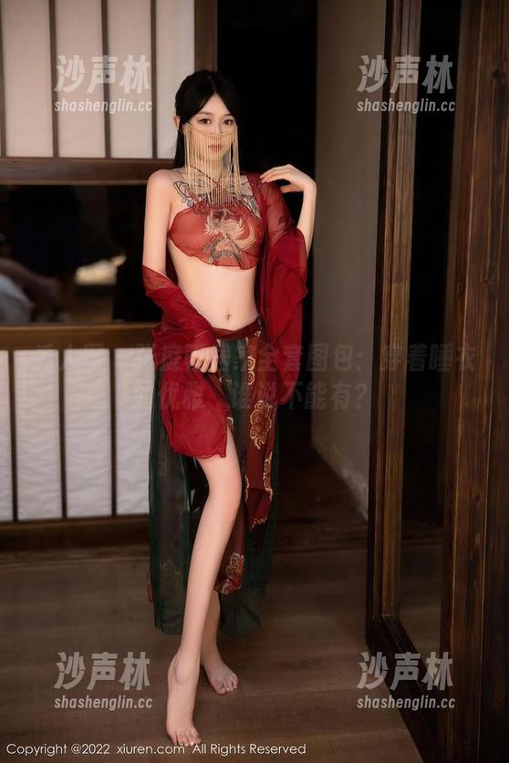 秀人网-张庭蓉 秀人网 - 张庭蓉居家全套图包:穿着睡衣的优雅,谁说不能有?