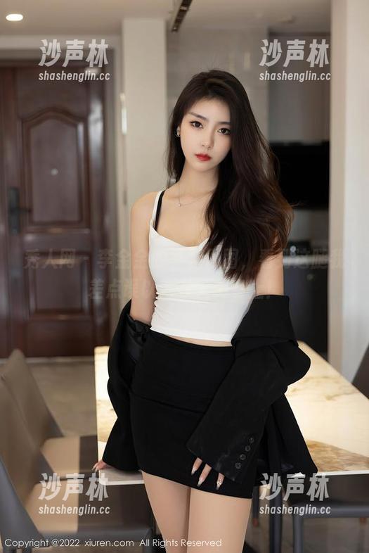 秀人网 - 李金金的美腿原图，看到这腿我差点误以为在大奖赛上！