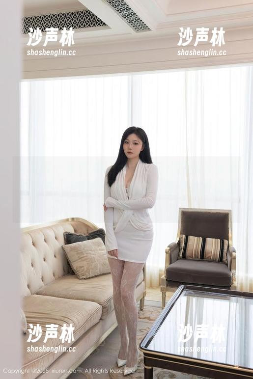 秀人网-蓝夏Akasha 秀人网 - 蓝夏Akasha灵魂出窍版少女全套图包,这图我不想收藏,想一并拼成油画!
