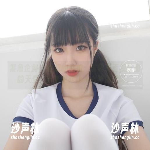 紧急企划-小恩 紧急企划 - 小恩的私拍:谁需要直视靓丽的天空,丝袜更能让人心神荡漾啊。