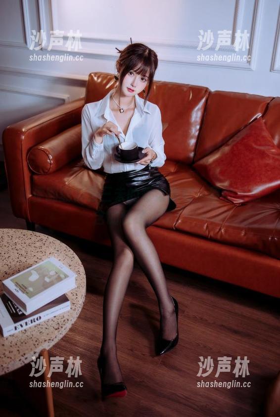 随便翻翻羽生三未的篝之雾枝，原图里隐含的情绪，啧；