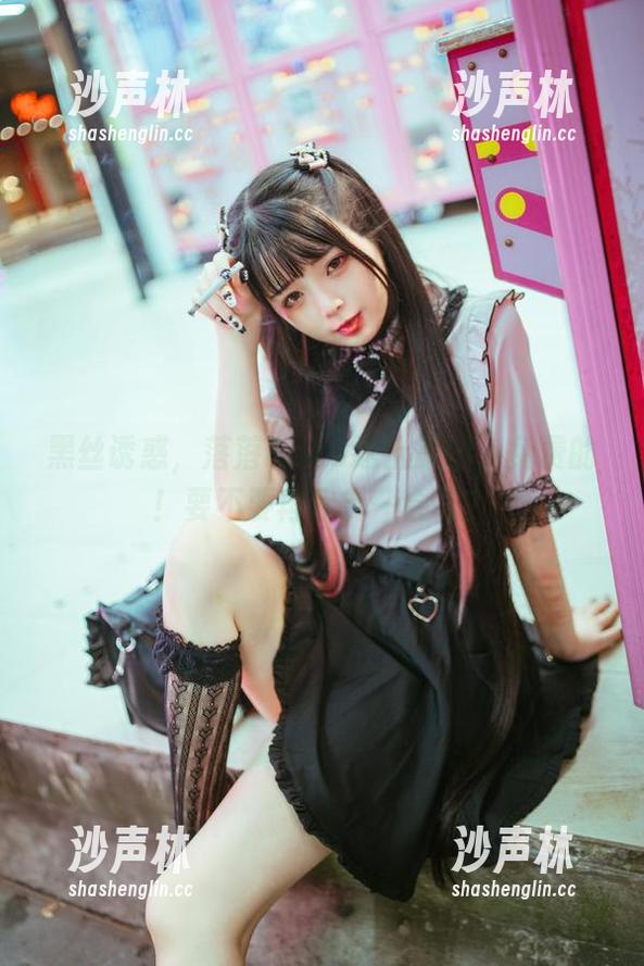 落落Raku 黑丝诱惑,落落Raku送上原图,免费的!要不要再欣赏一会儿?