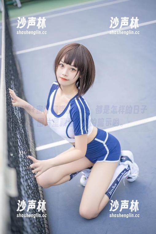体操服+蜜汁猫裘的cos，都是怎样的日子？图片里藏着微妙的暗示哟。