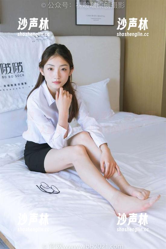袜啵啵-稚予 袜啵啵 - 免费的稚予灰丝美图,脚尖加固版,大概是我眼睛里藏着的秋水?