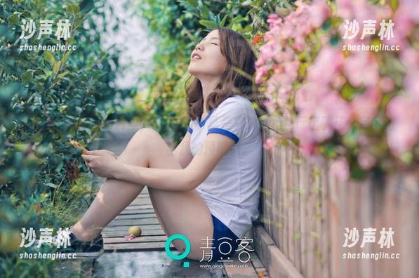 青豆客-苏糯米Mi 青豆客 - 这组图片里,苏糯米Mi真是将护士角色玩出了花,完全超出我的预期啊。
