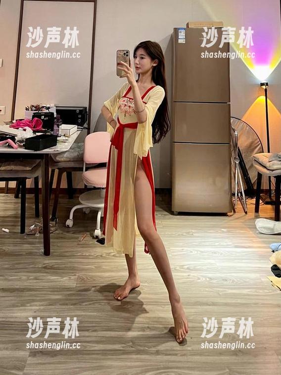 黎允熙 微密圈 - 福利不止于此,黎允熙的后妈裙好像给了我新的灵感...